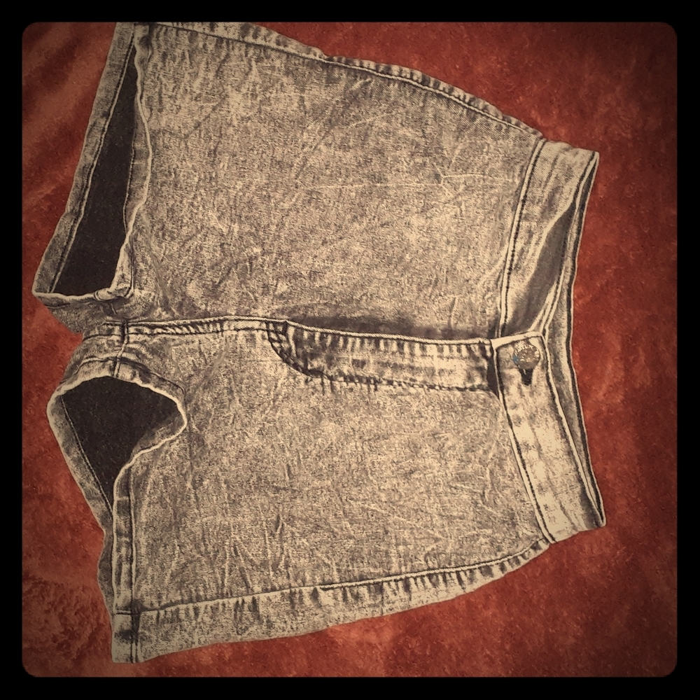 Womans/Juniors Shorts